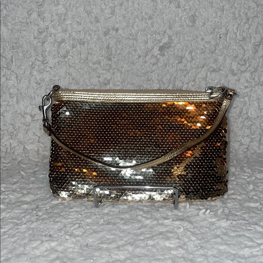 Coach Limited Edition Gold Sequin Poppy Spotlight Shoulder Bag & Wristlet Set - Picture 14 of 17